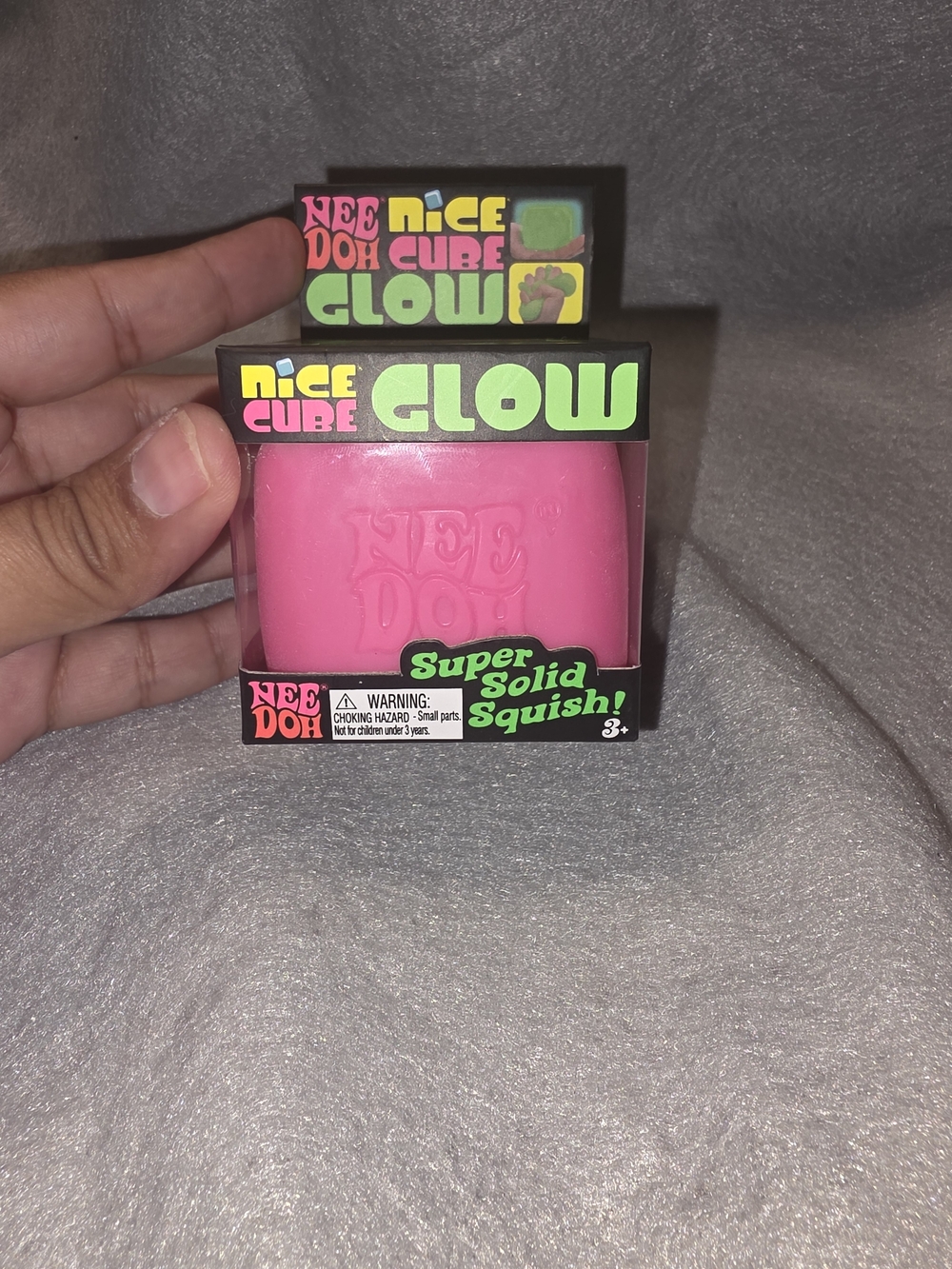 Nice Cube Glow Super Solid Squish - Pink